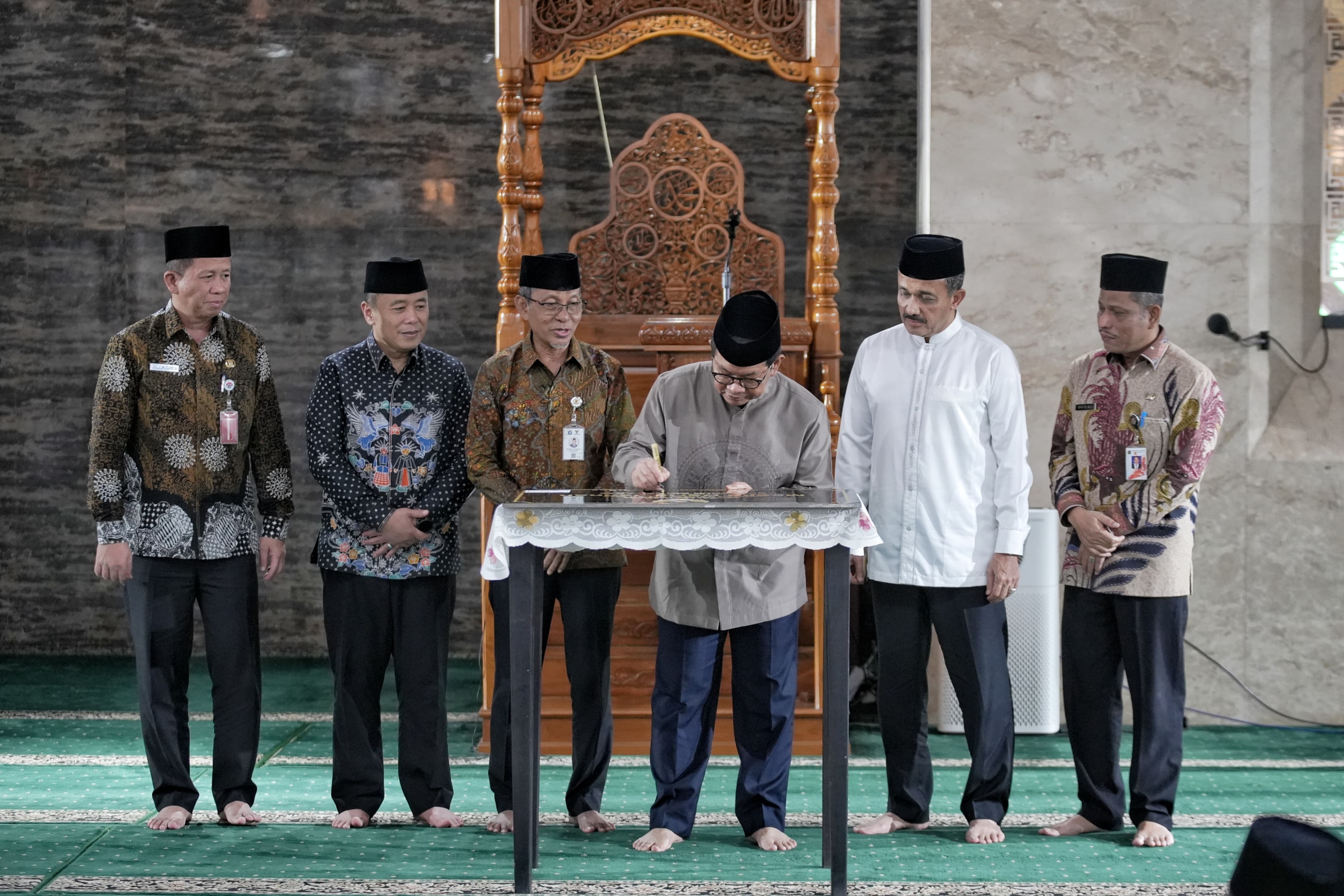 Pramono Resmikan Masjid Darul Jannah di Kantor Walkot  Jaksel (SinPo.id/Pemprov DKI Jakarta)