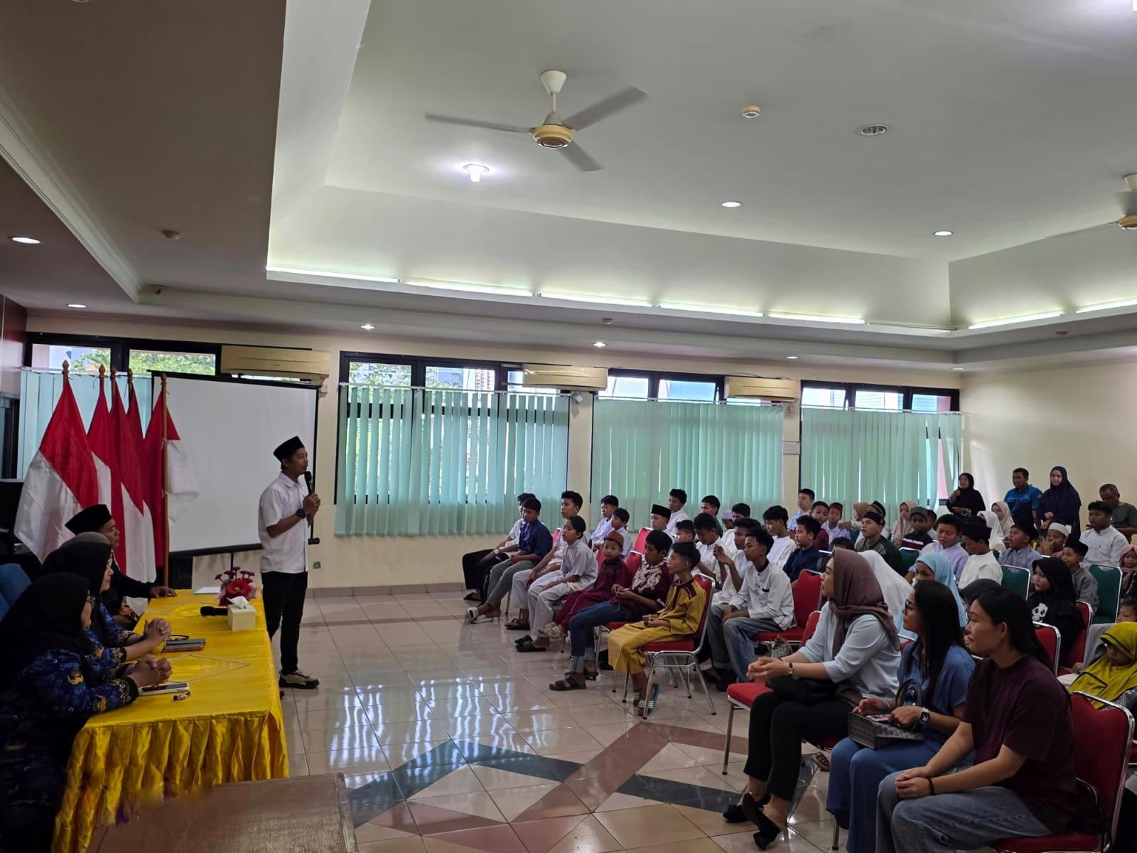 Blueray Cargo Rayakan 24 Tahun dengan Kegiatan Sosial (SinPo.id/Istimewa)