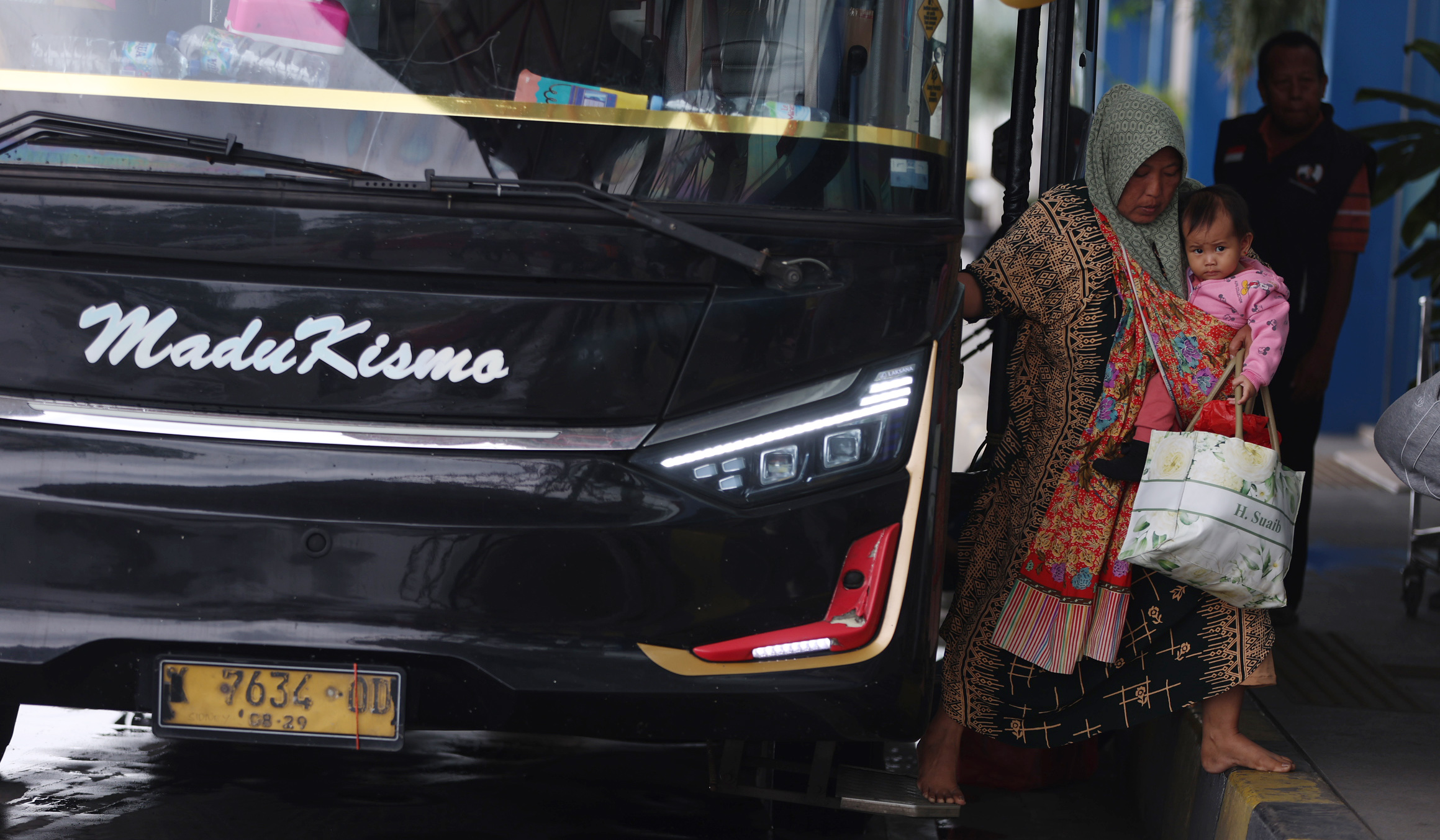 Arus balik Terminal Terpadu Pulo Gebang. (Agus Priatna/SinPo.id)