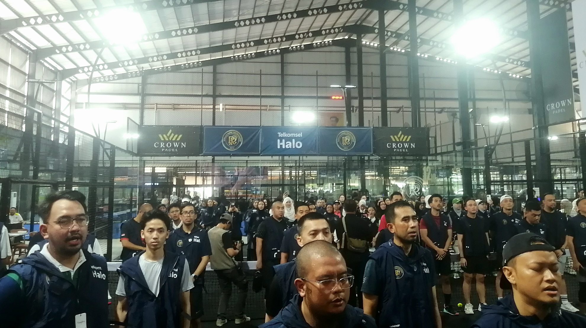 Pembukaan Rosiade Padel Turnament di Alalm Sutera. (SinPo.id/Tio)