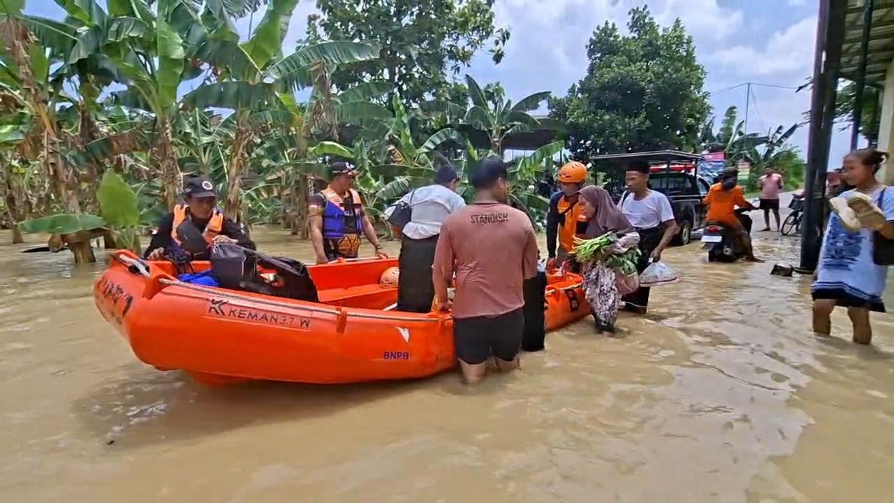 Banjir Terjang Demak, 583 Warga Mengungsi (SinPo.id/BNPB)