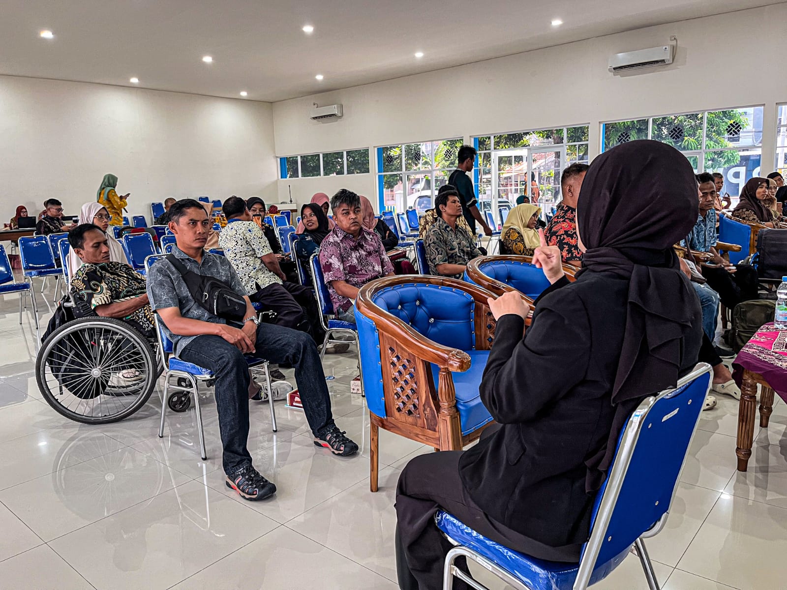 Penyandang disabilitas mengikuti pelatihan kewirausahaan (SinPo.id/ Dok. Kemnaker)