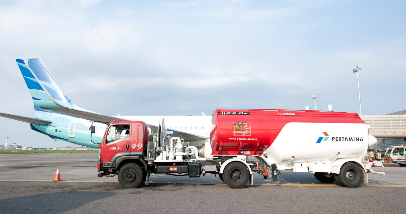 Ilustrasi pengisian avtur ke pesawat (SinPo.id/ Dok. Pertamina)