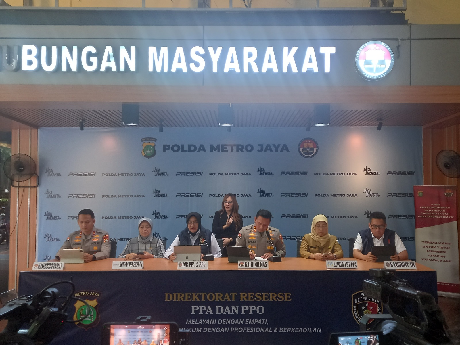 Konfrensi pers kasus pencabulan penumpang taksi online (SinPo.id/Firdausi)