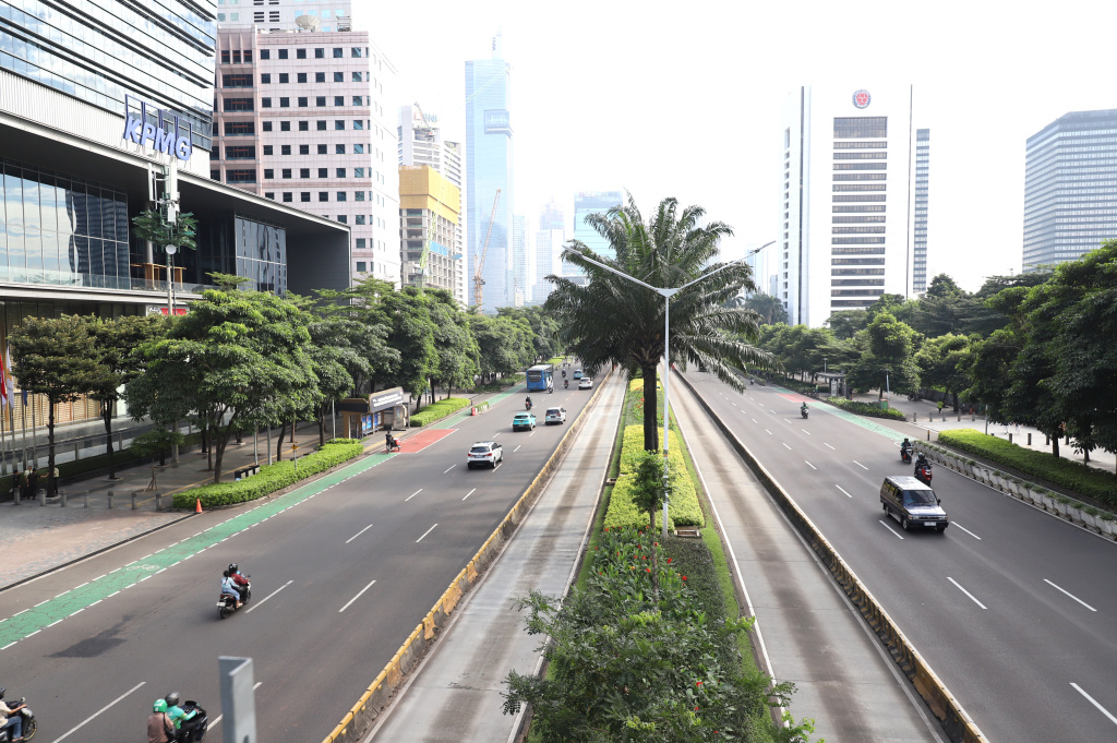 Terlihat jalanan Sudirman sangat lenggang libur panjang Jumat Agung (Ashar/SinPo.id)