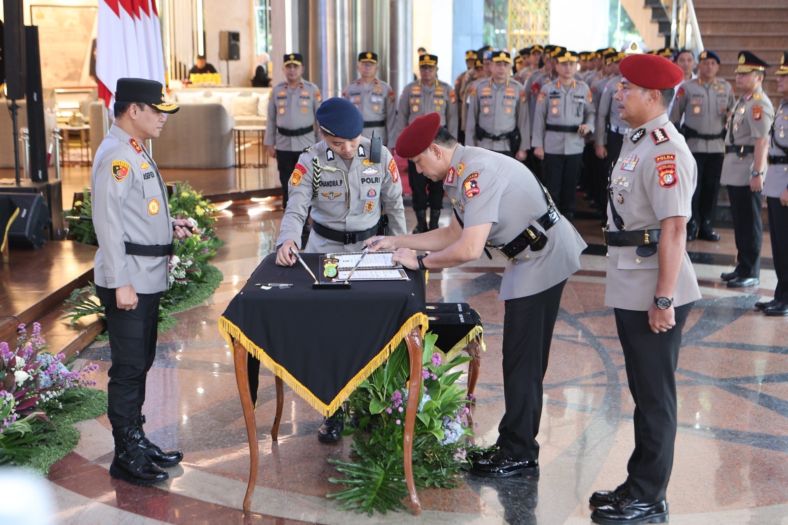 Kapolda Metro Jaya saat pimpin sertijab (SinPo.id/Dok.PMJ)