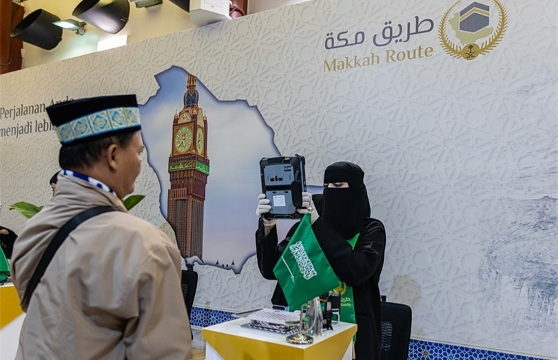 Ilustrasi petugas haji Arab Saudi melayani jemaah haji. (SinPo.id/dok. Kemenhaj)