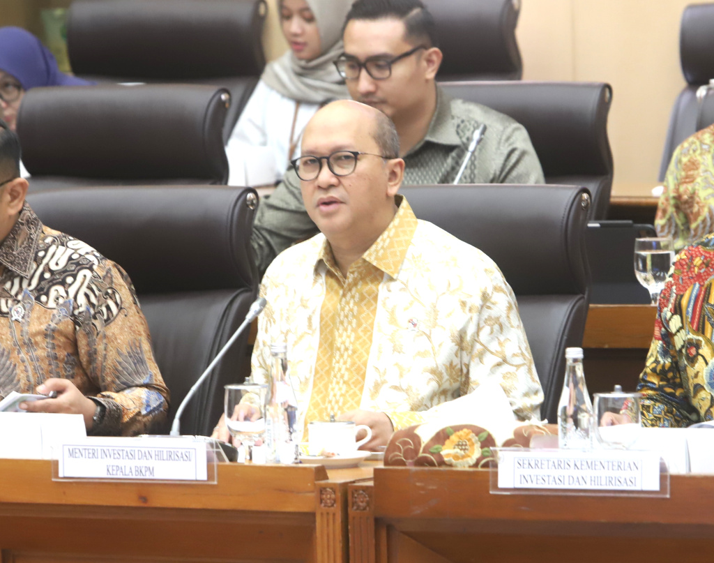 Komisi XII DPR gelar raker dengan Menteri Investasi dan Hilirisasi Rosan Roeslani membahas realisasi program kerja Triwulan I TA 2026 (Ashar/SinPo.id)