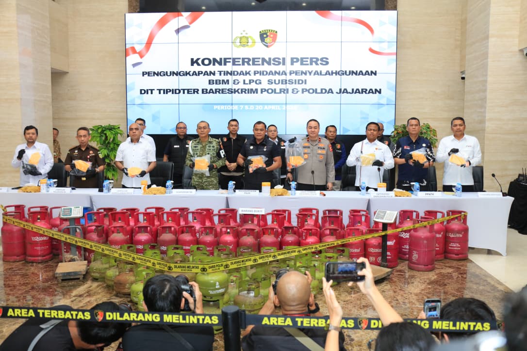 Konfrensi pers penyalahgunaan BBM dan LPG bersubsidi (SinPo.id/Dok.Polri)