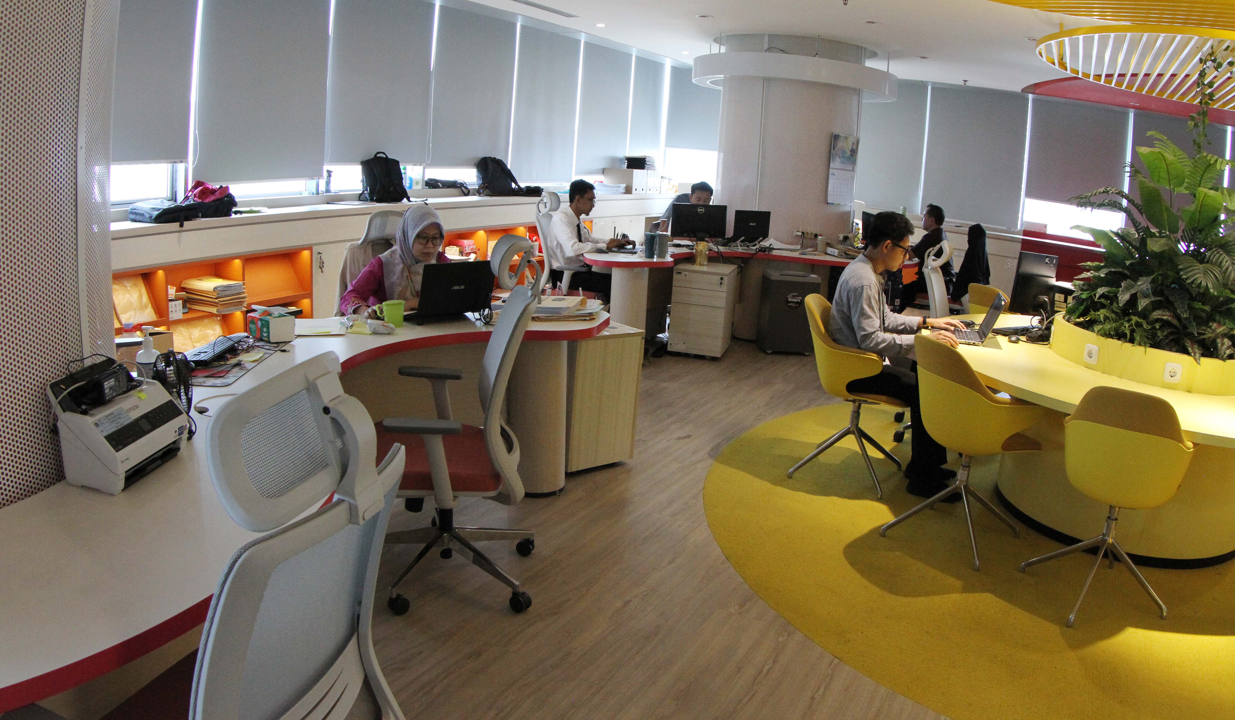 Penerapan WFH ASN Balaikota, Jakarta. (Agus Priatna/SinPo.id)