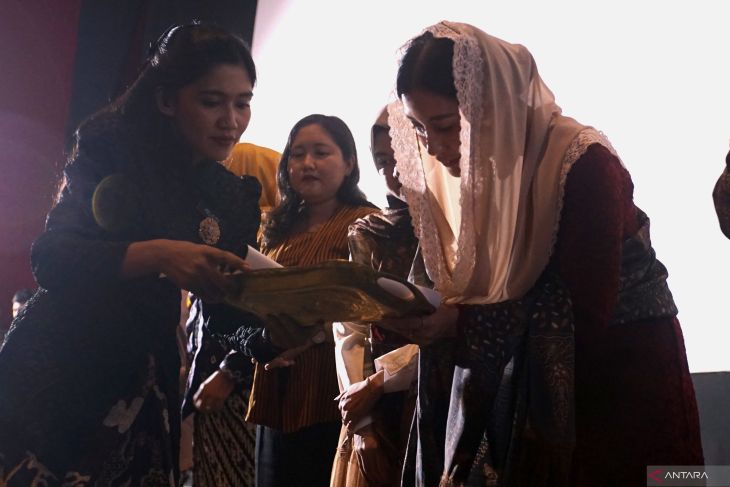 Sambut Hari Kartini, Novita Hardini Luncurkan Buku 