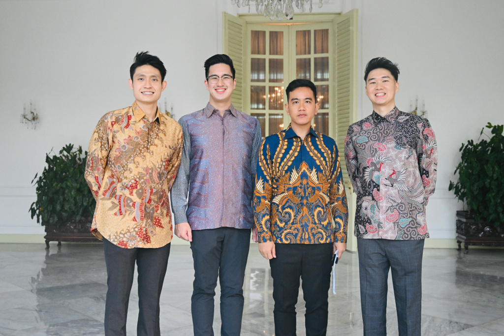 Wakil Presiden Gibran Rakabuming menerima audiensi dari WHIM membahas membangun ekonomi kreatif bersama menuju Indonesia Emas 2045 (Ashar/Foto: Setwapres/SinPo.id)