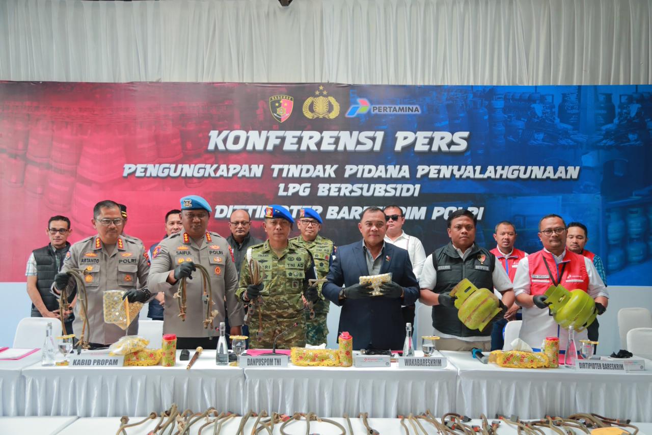 Konferensi pers penyalahgunaan LPG subsidi (SinPo.id/Dok.Polri)