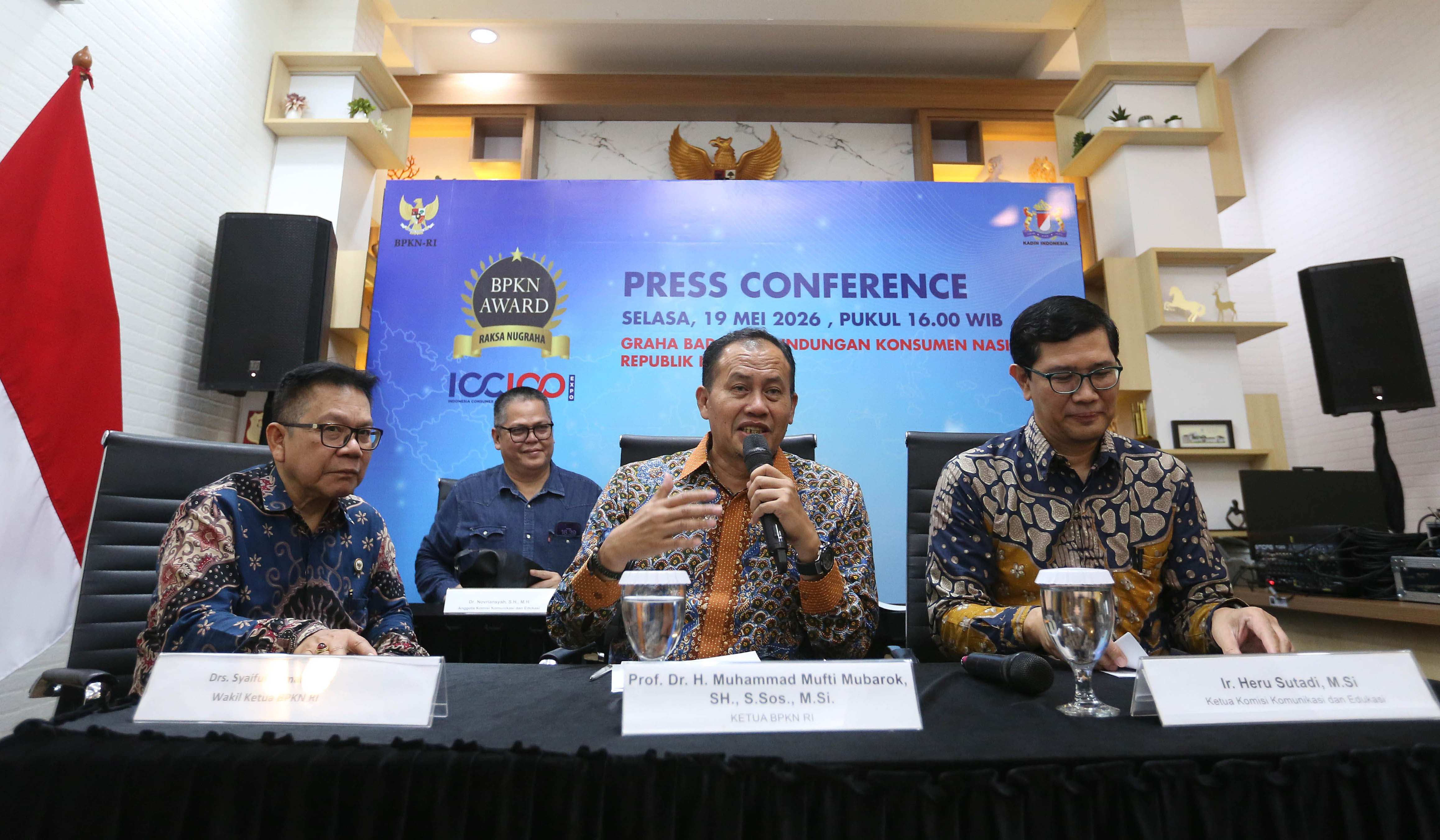 Konferensi pers BPKN Award. (Agus Priatna/SinPo.id)