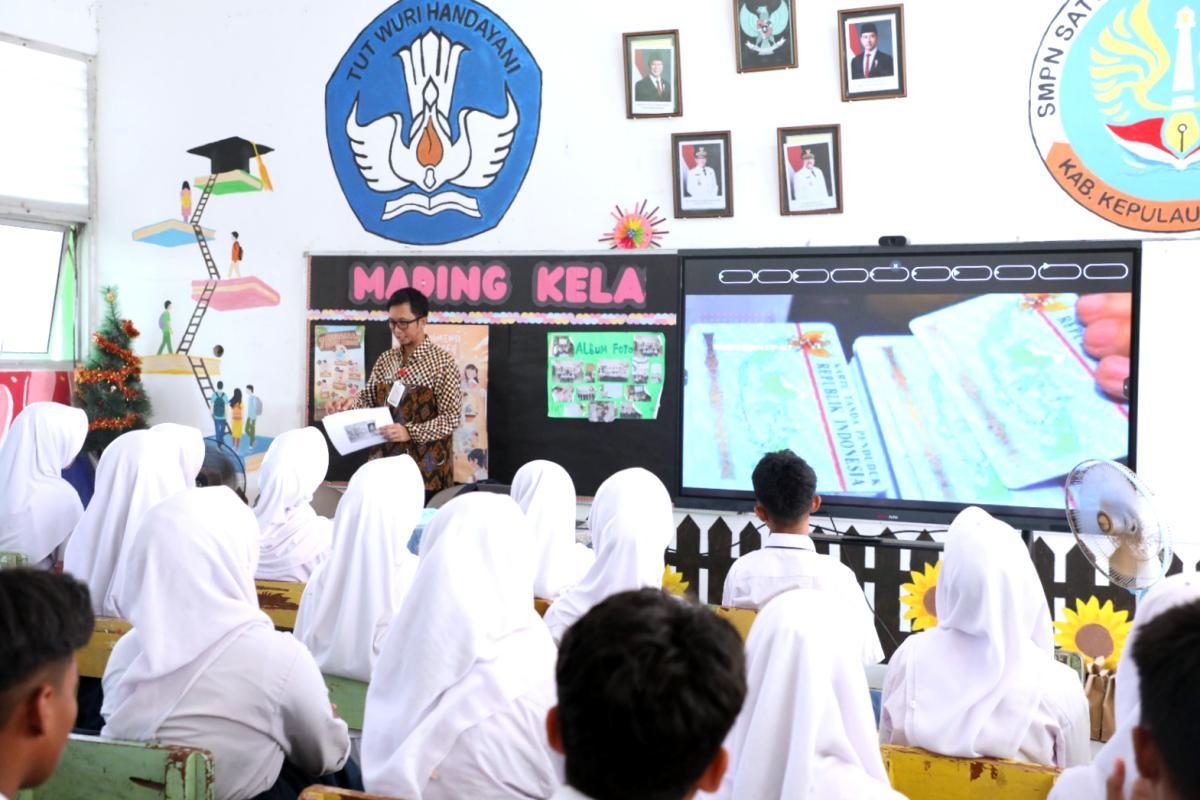 Dinas Dukcapil Pastikan Data Kependudukan Pulau Terluar Jakarta Akurat (SinPo.id/Dok. Beritajakarta)