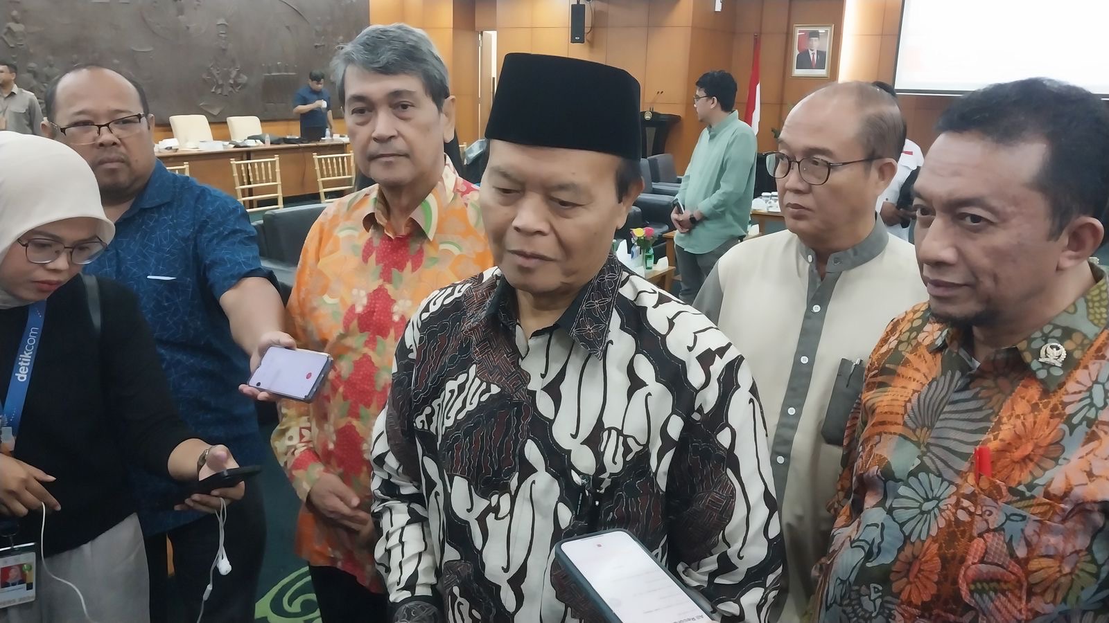 Anggota Komisi VIII DPR RI Hidayat Nur Wahid (SinPo.id/Galuh Ratnatika)