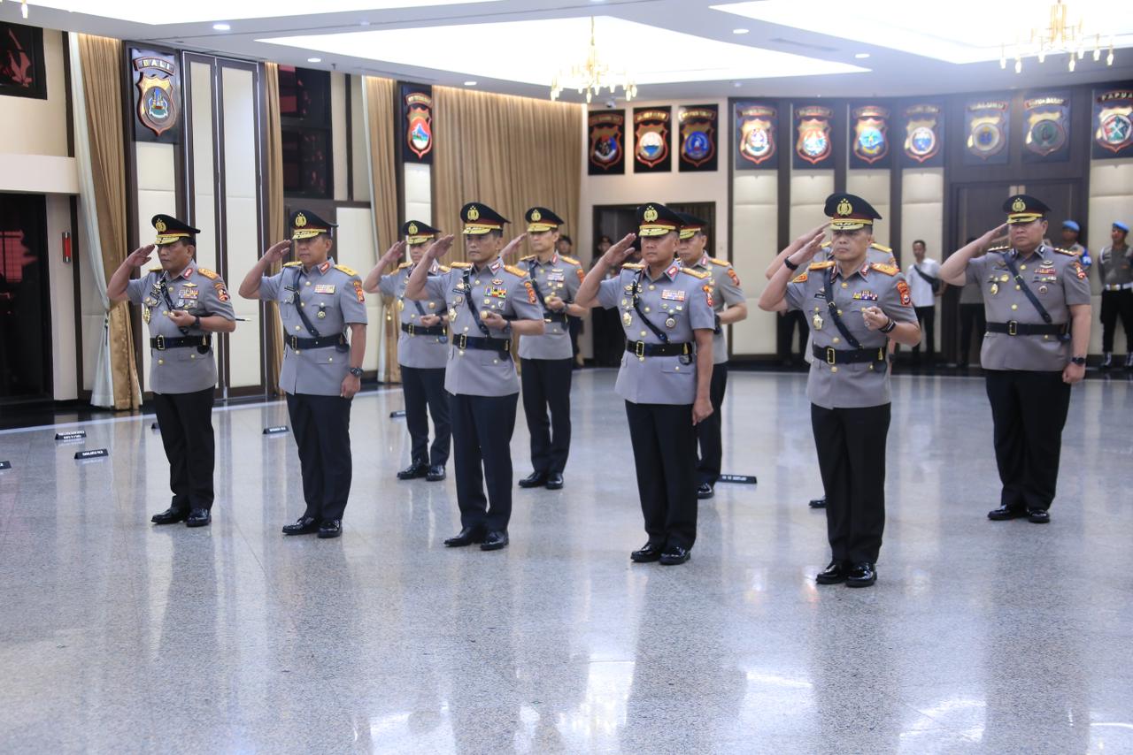 Sertijab sejumlah pejabat utama Mabes Polri (SinPo.id/Dok.Polri)