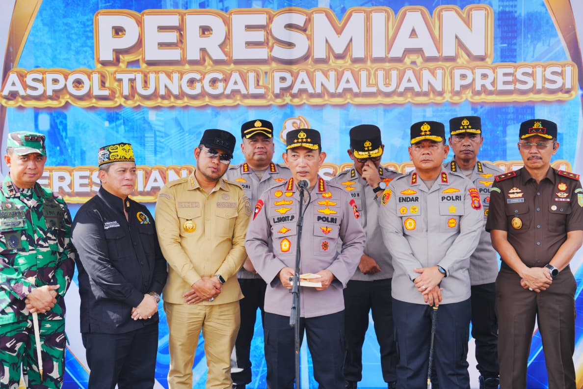 Kapolri saat meresmikan asrama dan sarpras Polda Kaltim (SinPo.id/Dok.Polri)