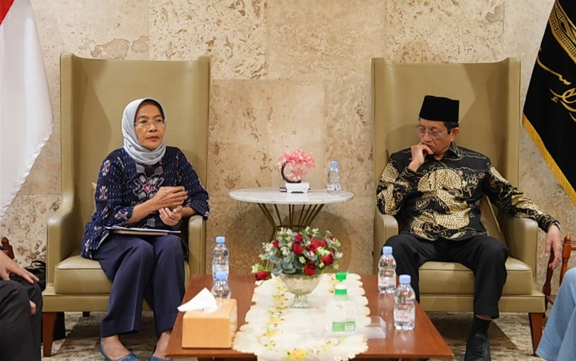 Menag Nasaruddin dan Ketua Komnas Perempuan Maria Ulfah Anshor. (SinPo.id/dok. Kemenag)
