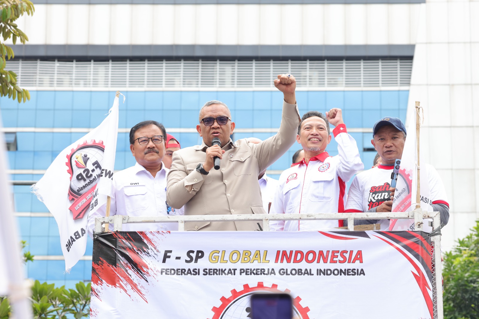 Wamenaker Afriansyah Noor (SinPo.id/ Dok. Kemnaker)