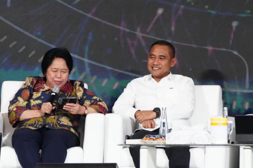 Kadensus 88 Antiteror Polri, Irjen Pol. Sentot Prasetyo (kemeja putih) (SinPo.id/Dok.Polri)