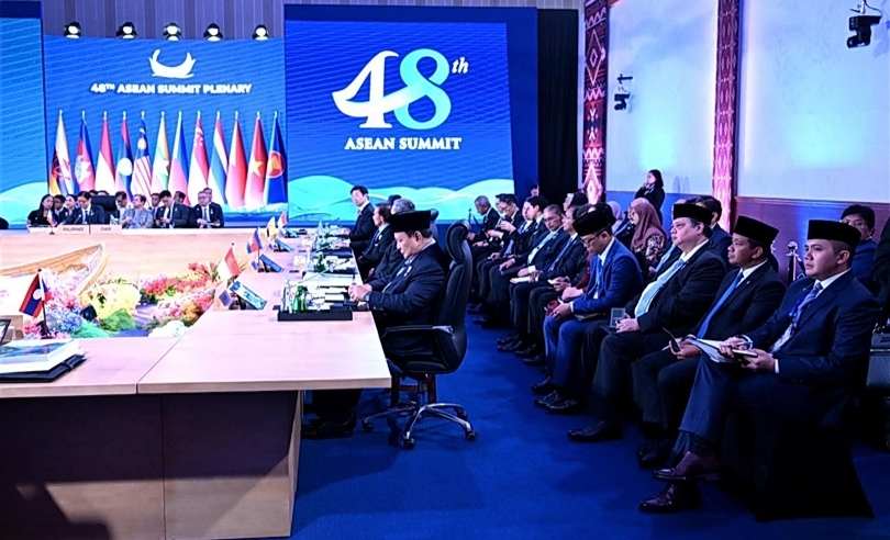 Menteri ESDM Bahlil Lahadalia dampingi Presiden Prabowo di KTT ASEAN. (SinPo.id/dok. ESDM)
