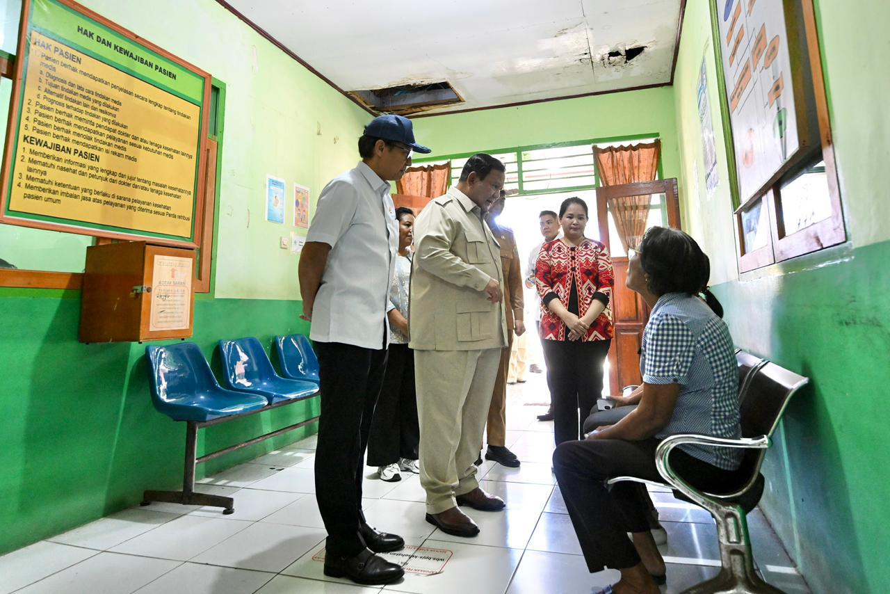 Presiden Prabowo Subianto meninjau Puskesmas di Miangas (SinPo.id/ Setpres)