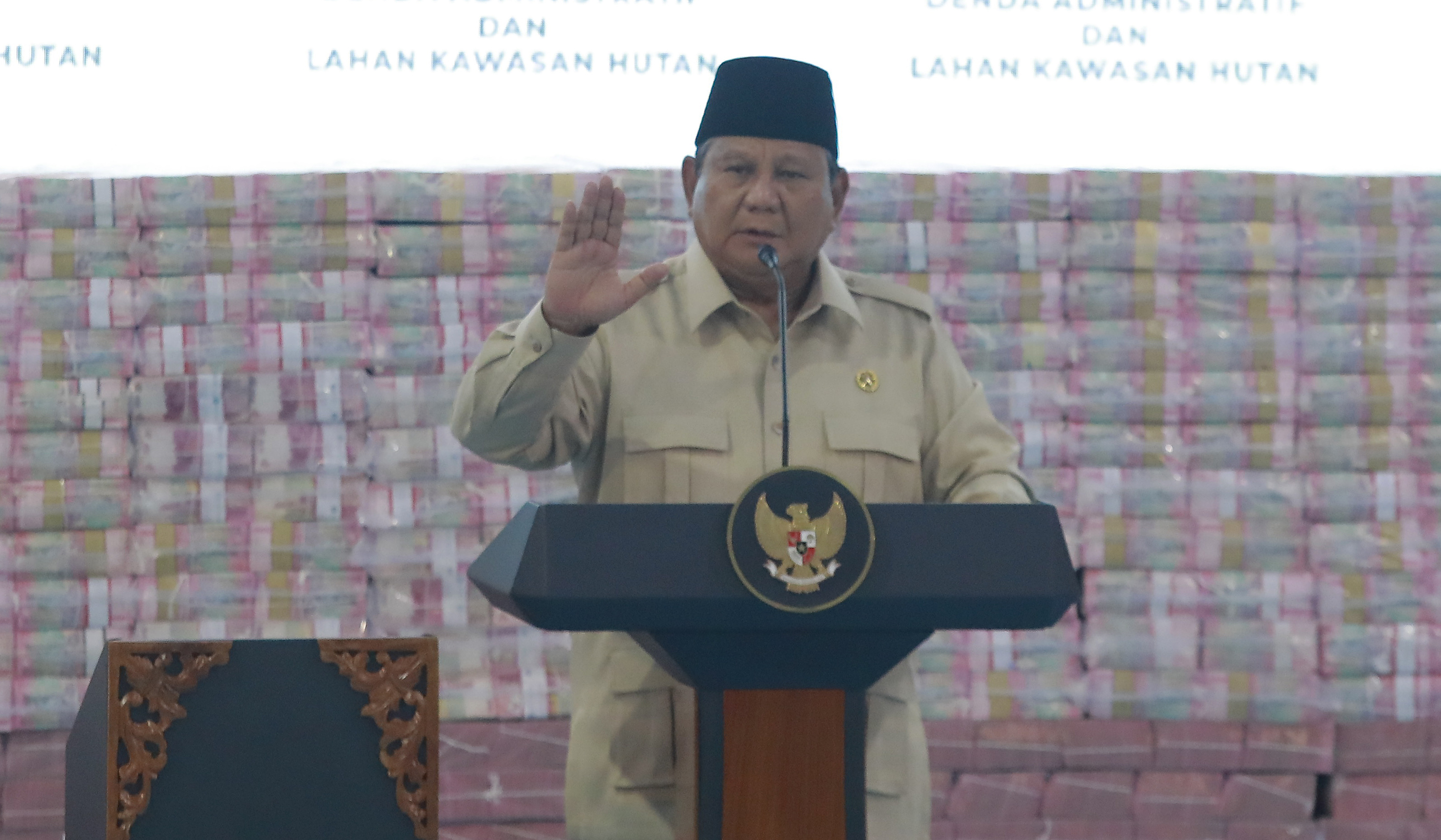 Prabowo hadiri penyerahan uang hasil rampasan ke negara. (Agus Priatna/SinPo.id)