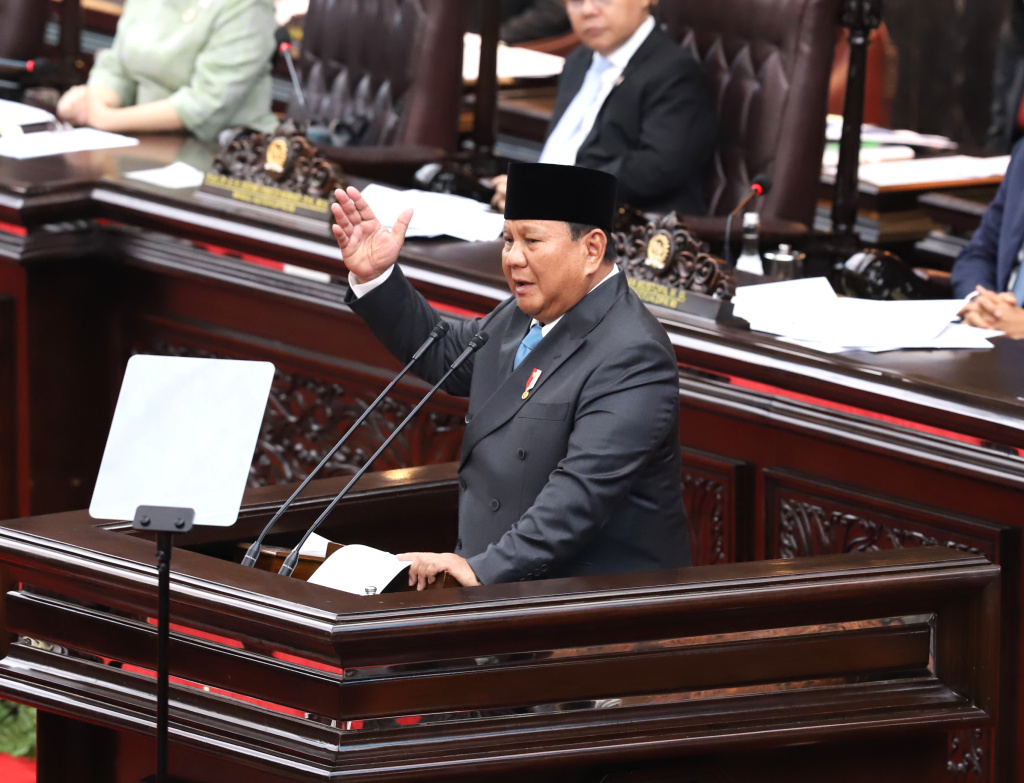 Presiden Prabowo Subianto menyampaikan Pidato Kerangka Ekonomi Makro (KEM) dan Pokok-Pokok Kebijakan Fiskal (PPKF) Anggaran 2027 (Ashar/SinPo.id)