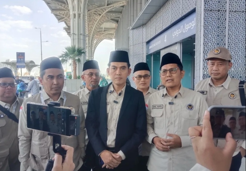 Tim Musyrif Diny tiba di Madinah Arab Saudi. (SinPo.id/dok. MCH)