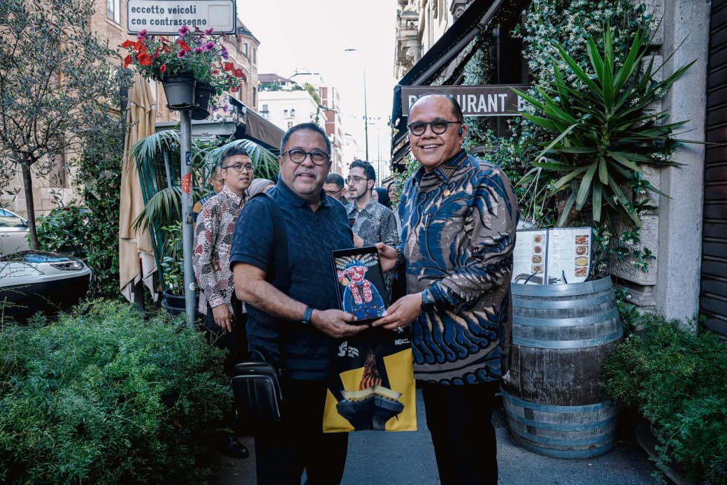 Wakil Gubernur DKI Jakarta Rano Karno bersama Duta  RI untuk Italia Junimart Girsang (Foto: SinPo.id/Pemprov DKI Jakarta)