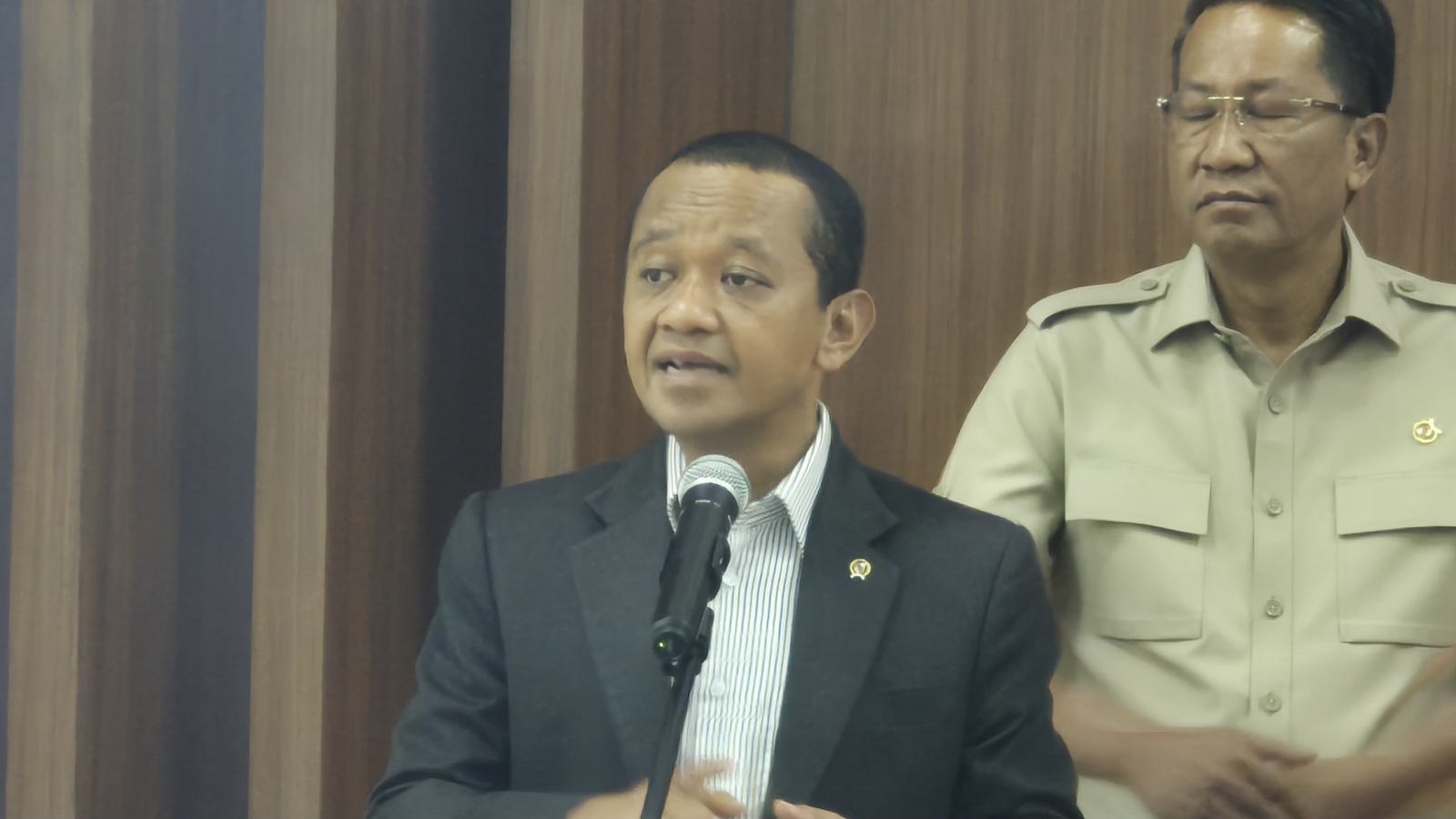 Menteri ESDM Bahlil Lahadalia (SinPo.id/Galuh Ratnatika)