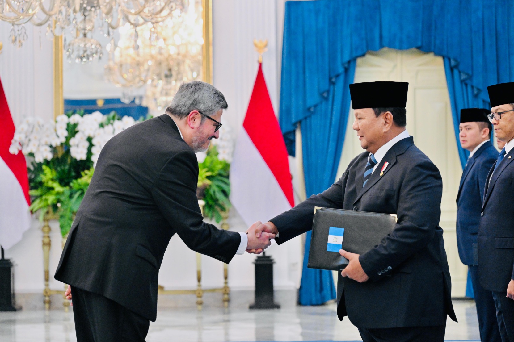 Dubes Negara Sahabat Serahkan Surat Kepercayaan ke Presiden Prabowo di Istana Merdeka (SinPo.id/Biro Setpres)