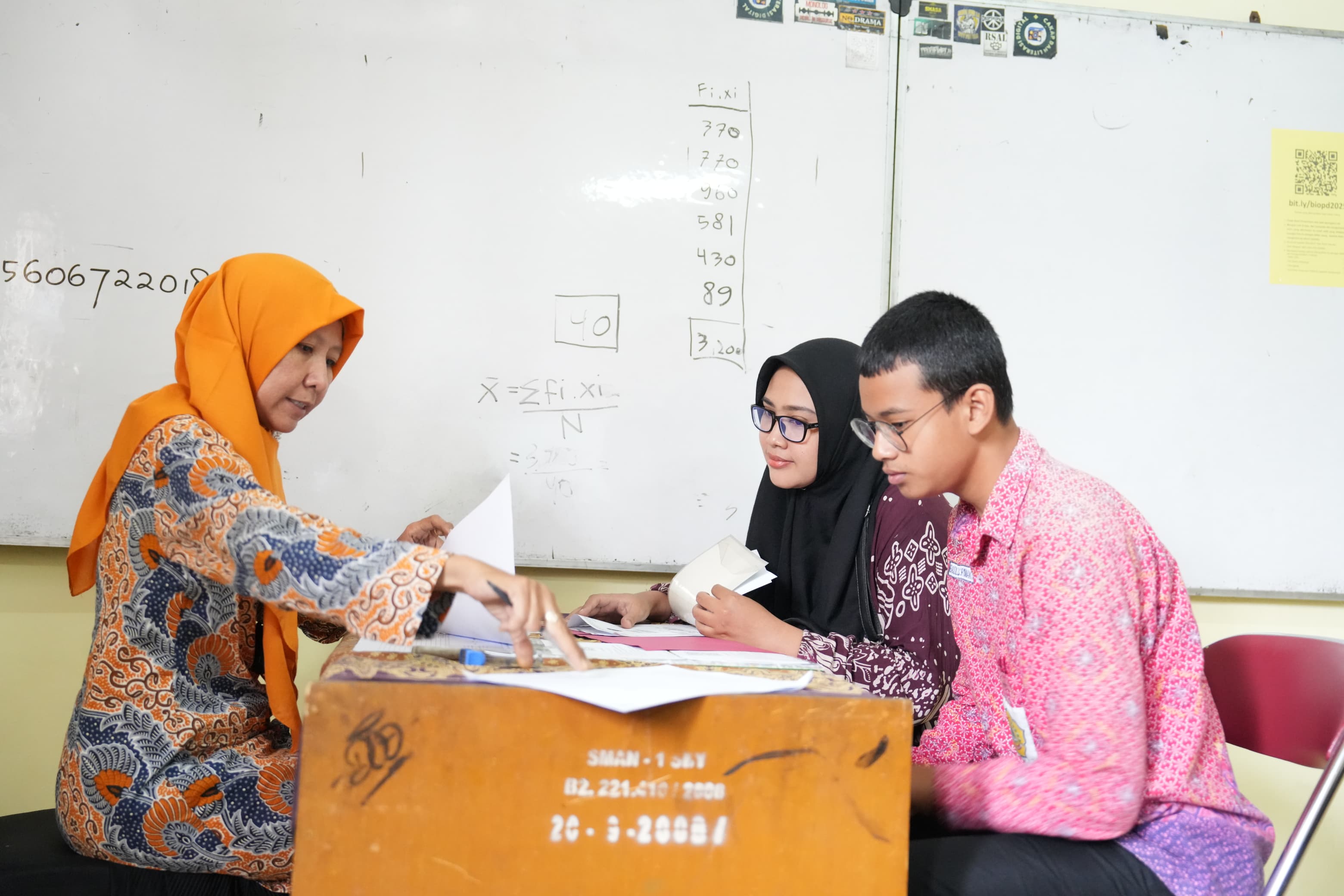Iluatrasi proses SPMB (SinPo.id/Kemendikdasmen)