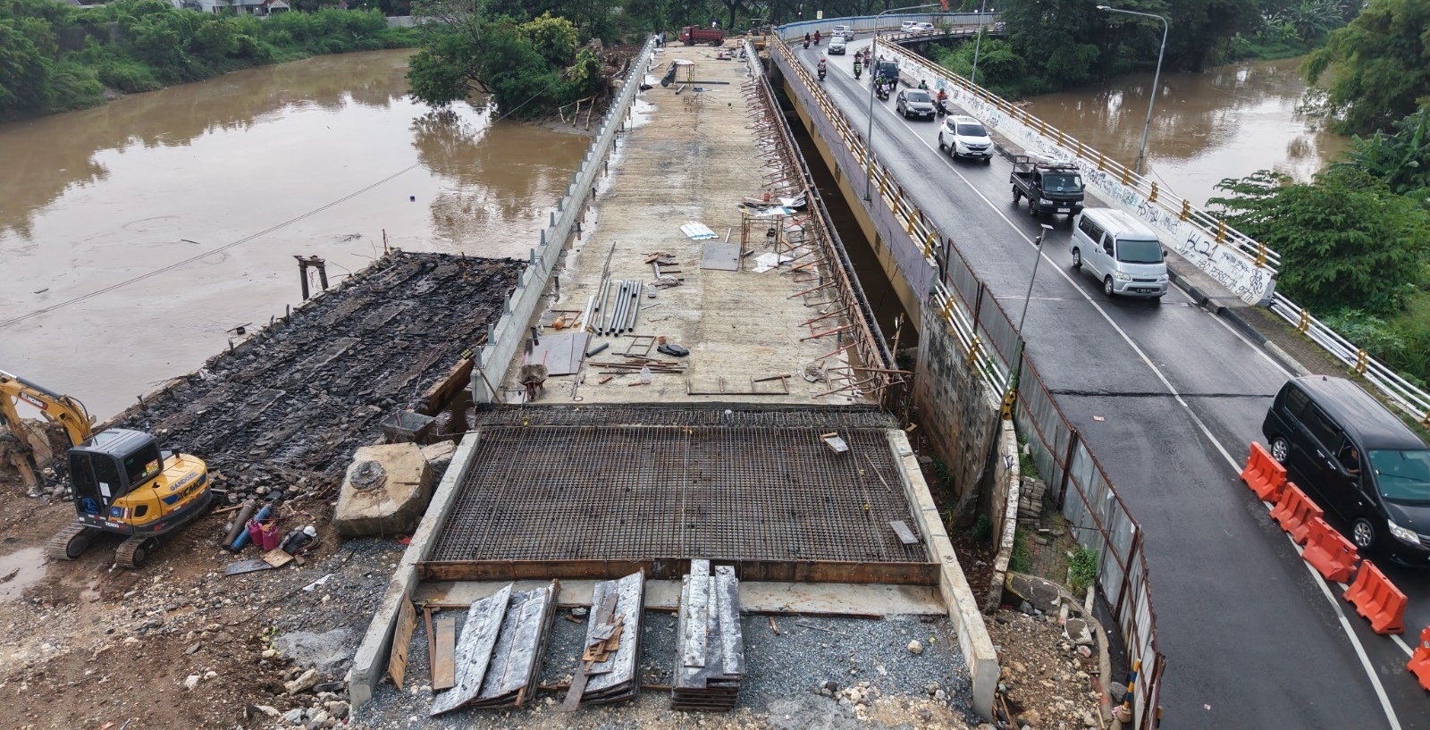 Pengerjaan Jembatan Kemang Pratama Kota Bekasi (SinPo.id/ Dok. KemenPU)