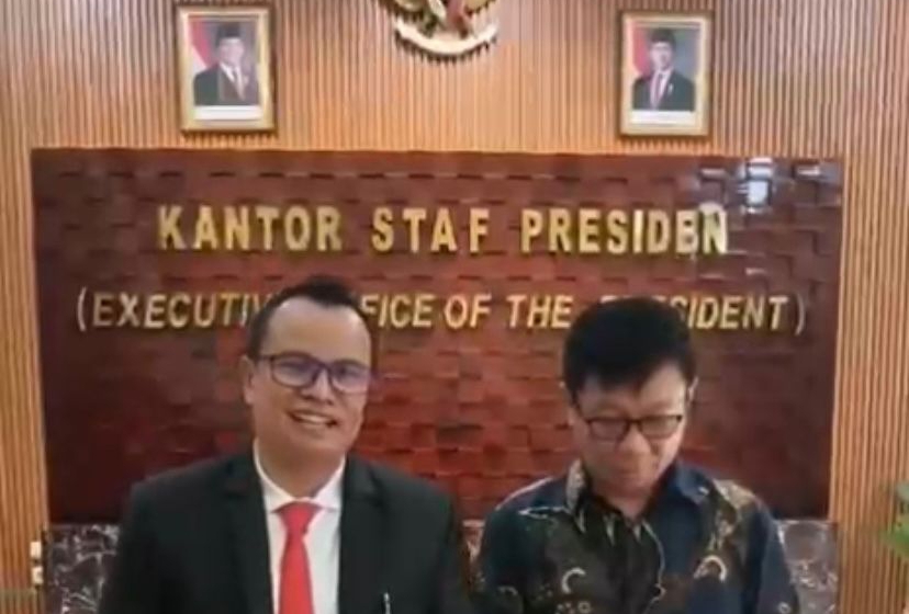 Penasihat hukum PT PMM Poltak Silitonga dan pimpinan PT PMM Kuncoro Candrawinata (SinPo.id/ Tangkapan layar)