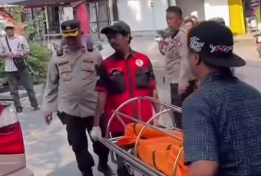 Mayat korban saat ditemukan di kos Jakut (SinPo.id/Tangkapan layar)