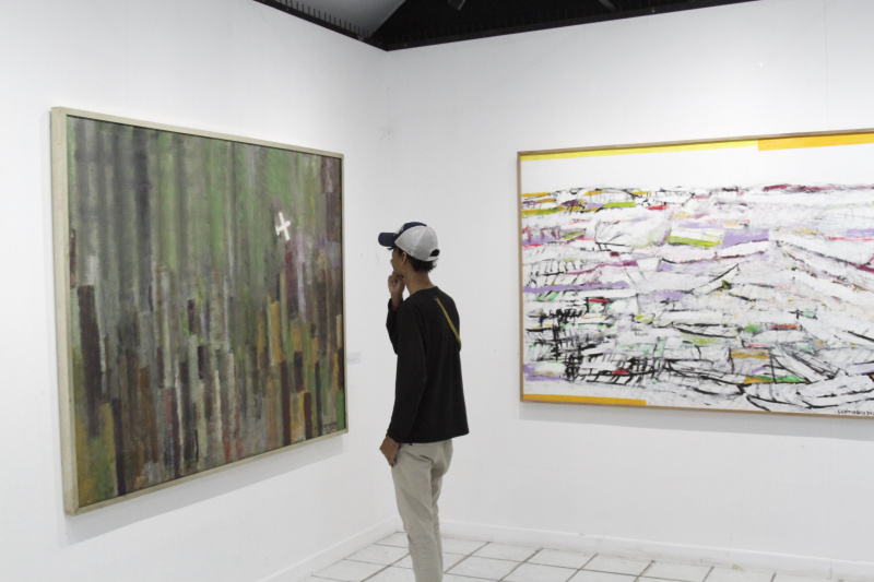 Pelukis Syahnagra Ismail gelar pameran 21 lukisan dengan tema Painting Out Loud (Ashar/SinPo.id)