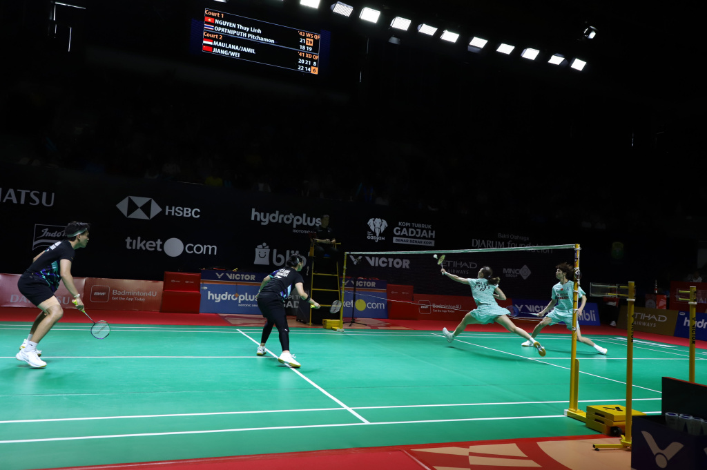 Ganda campuran Indonesia Adnan Maulana/Indah Cahya gugur di babak 8 besar melawan China (Ashar/SinPo.id)