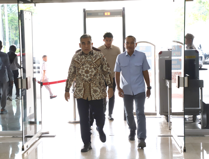 Sekjen Partai Gerindra Ahmad Muzani puji permintaan maaf Presiden Jokowi kepada rakyat Indonesia (Ashar/SinPo.id)