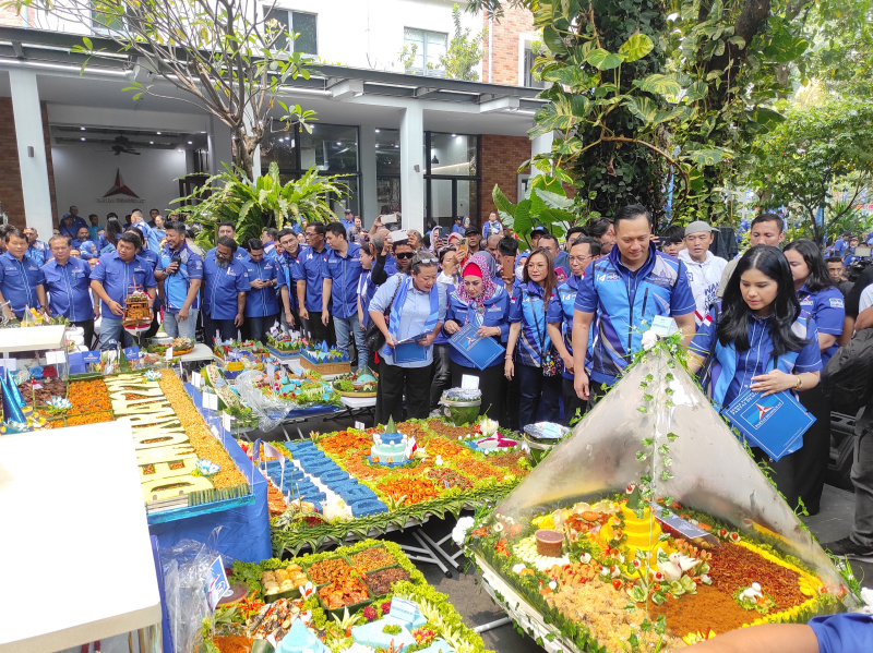 AHY hadiri HUT ke-22 Demokrat dengan semangat dan berjuang bersama rakyat (Ashar/SinPo.id)