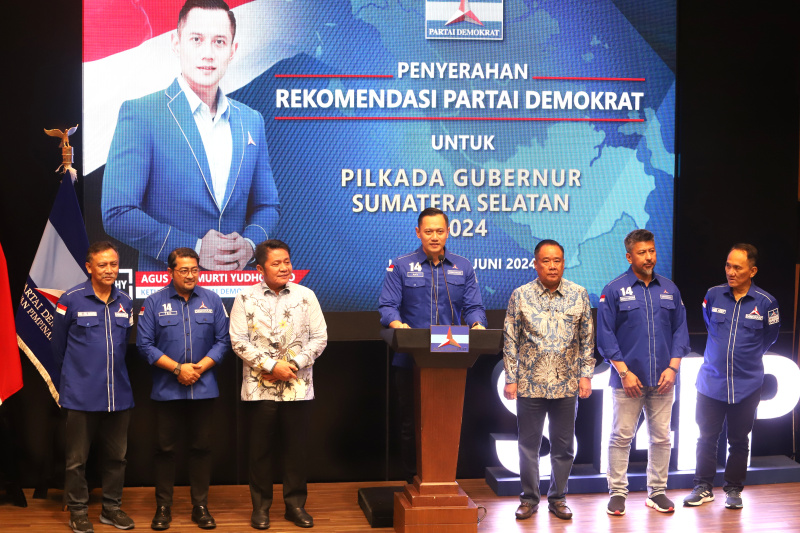 AHY resmi mengumumkan calon Pilkada Sumatera Selatan dan Pilkada Maluku (Ashar/SinPo.id)