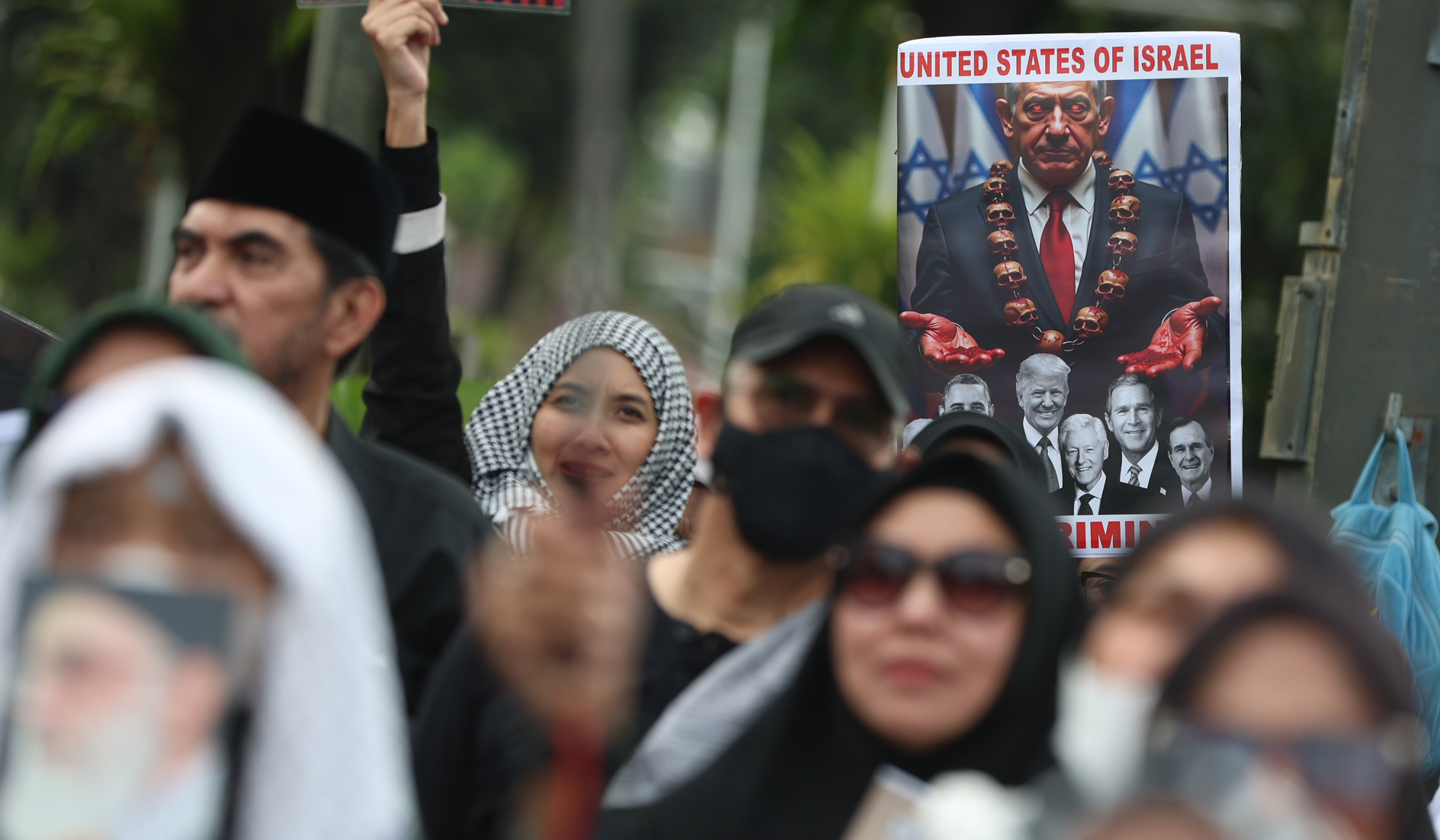 Aksi dukungan Iran di Kedubes AS. (Agus Priatna/SinPo.id)