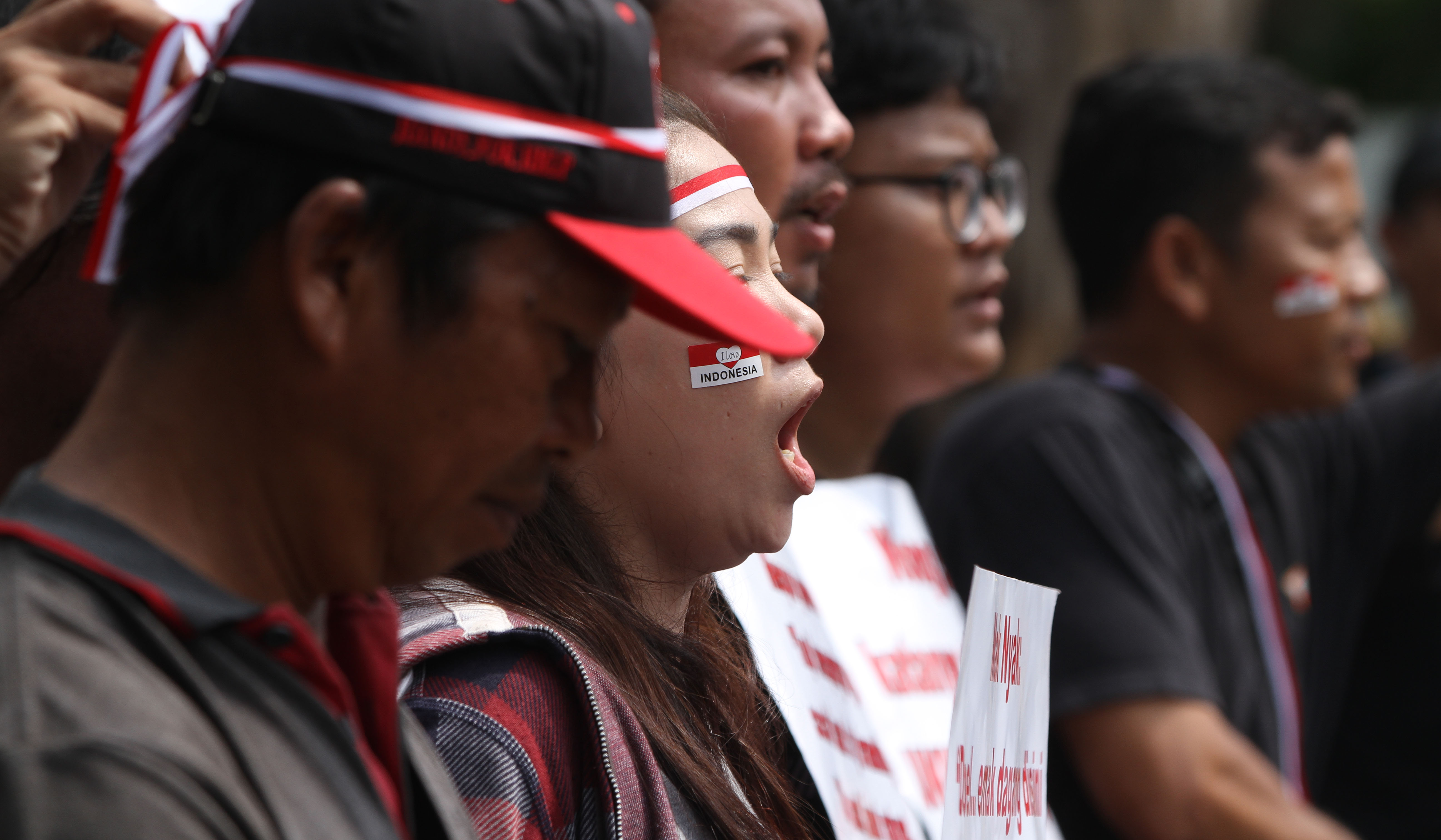 Aksi pedagang Pasar Hewan Barito. (Agus Priatna/SinPo.id)