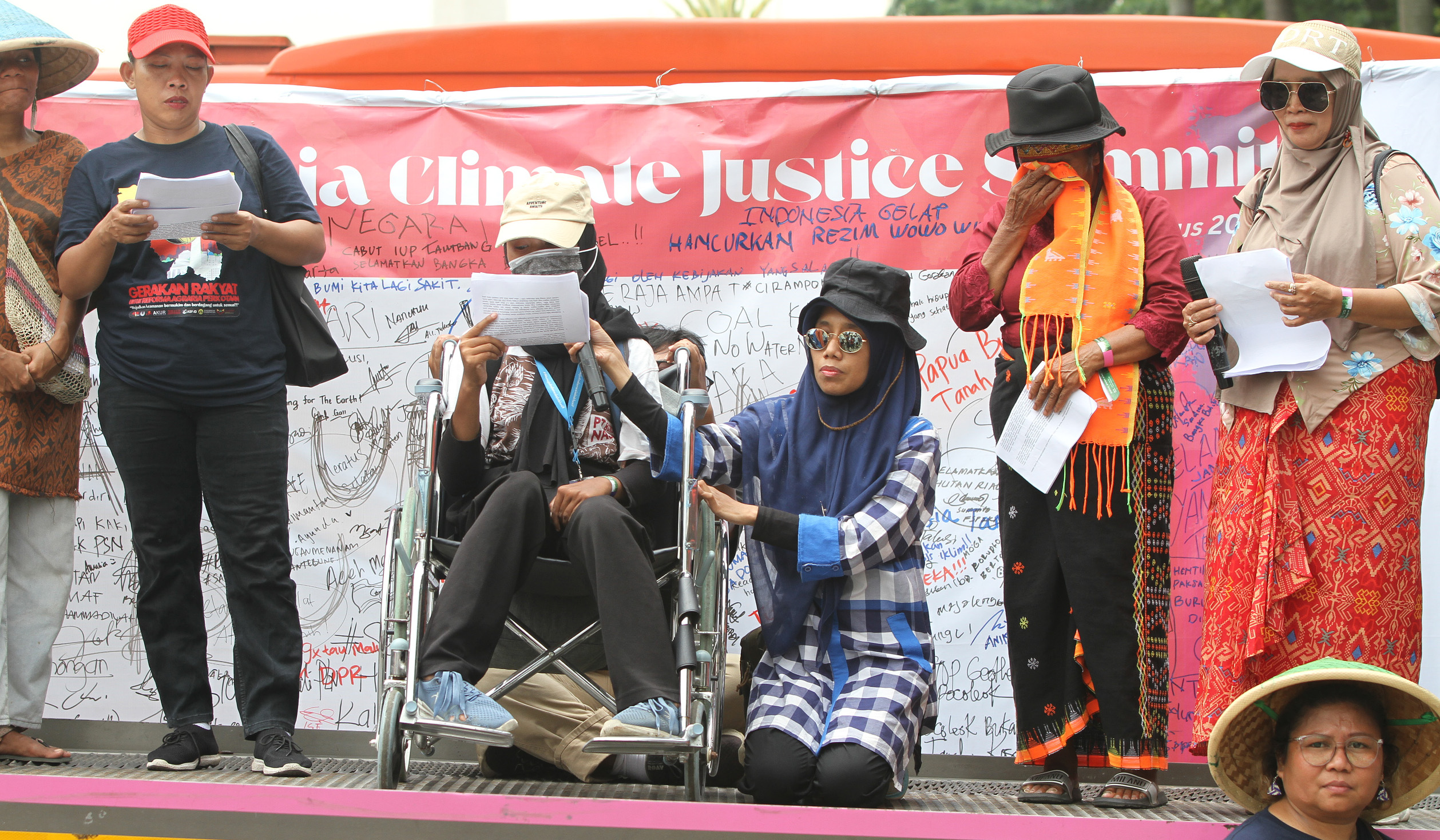 Aksi peduli iklim di Jakarta. (Agus Priatna/SinPo.id)