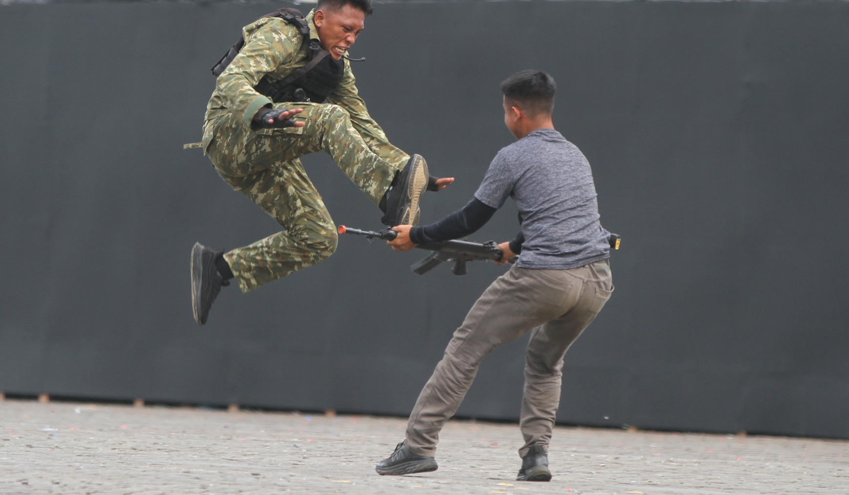 Gladi bersih HUT TNI. (Agus Priatna/SinPo.id)
