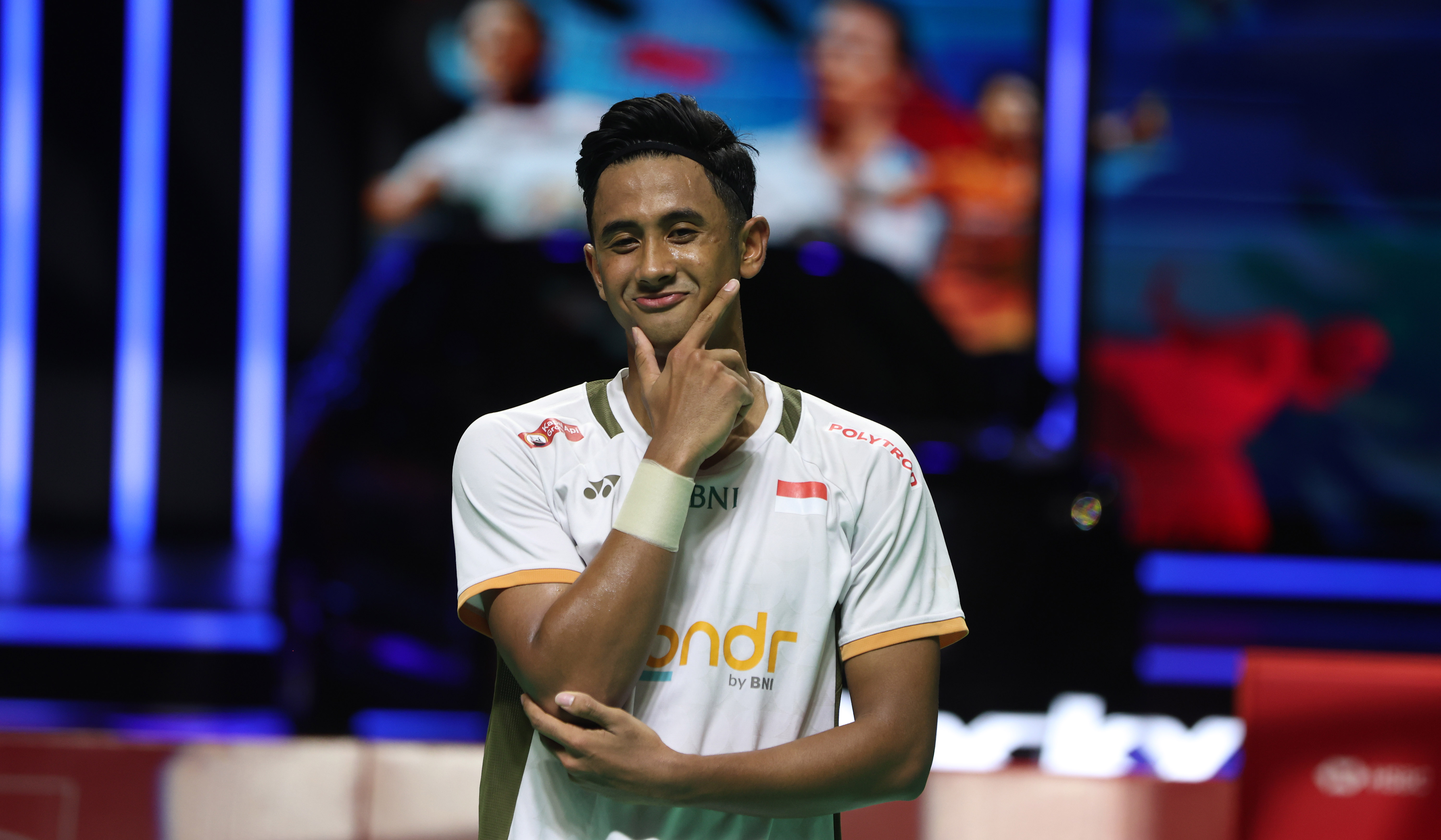 Pebulu tangkis tunggal putra Indonesia Alwi Farhan, saat babak semifinal Daihatsu Indonesia Masters 2026. (Agus Priatna/SinPo.id)