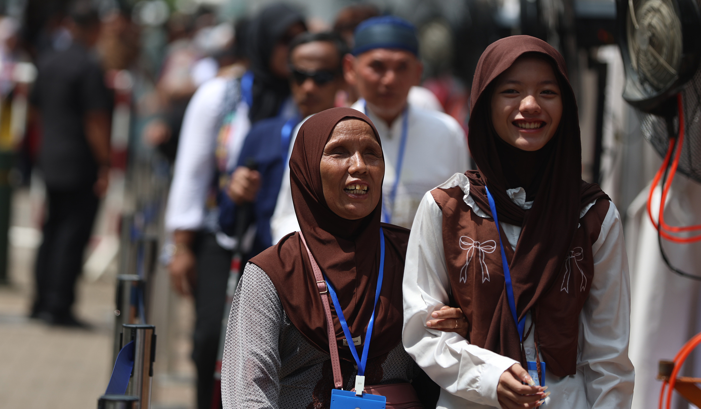 Antrian warga hadiri open house Istana Negara. (Agus Priatna/SinPo.id)