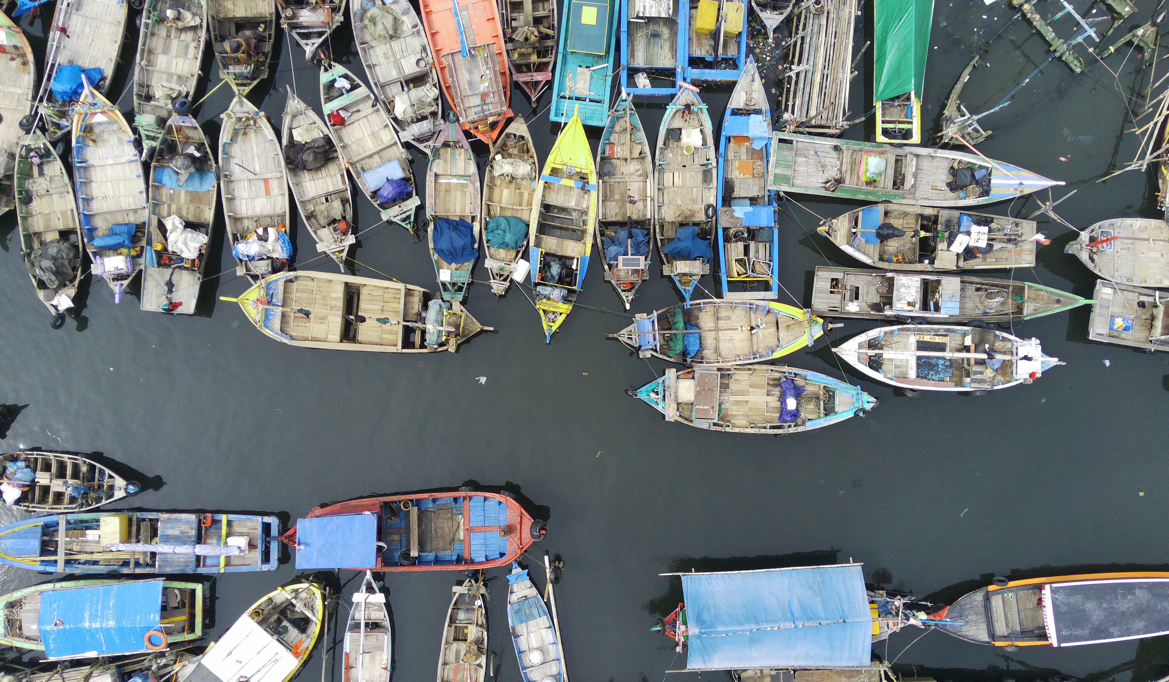 Tanggul laut dikawasan Kalibaru, Jakarta. (Agus Priatna/SinPo.id)