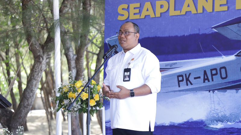 Badan Kebijakan Transportasi (Baketrans) Kementerian Perhubungan melakukan uji coba penerbangan seaplane di Pantai Mertasari Bali (Ashar/SinPo.id)